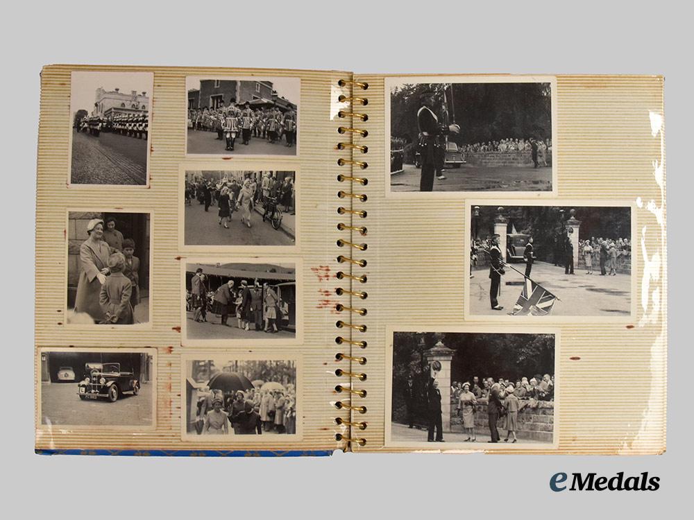 united_kingdom._a_royal_photo_album_of_queen_elizabeth_and_the_royal_family_accompanied_by_ephemera,_c.1957___m_n_c2649