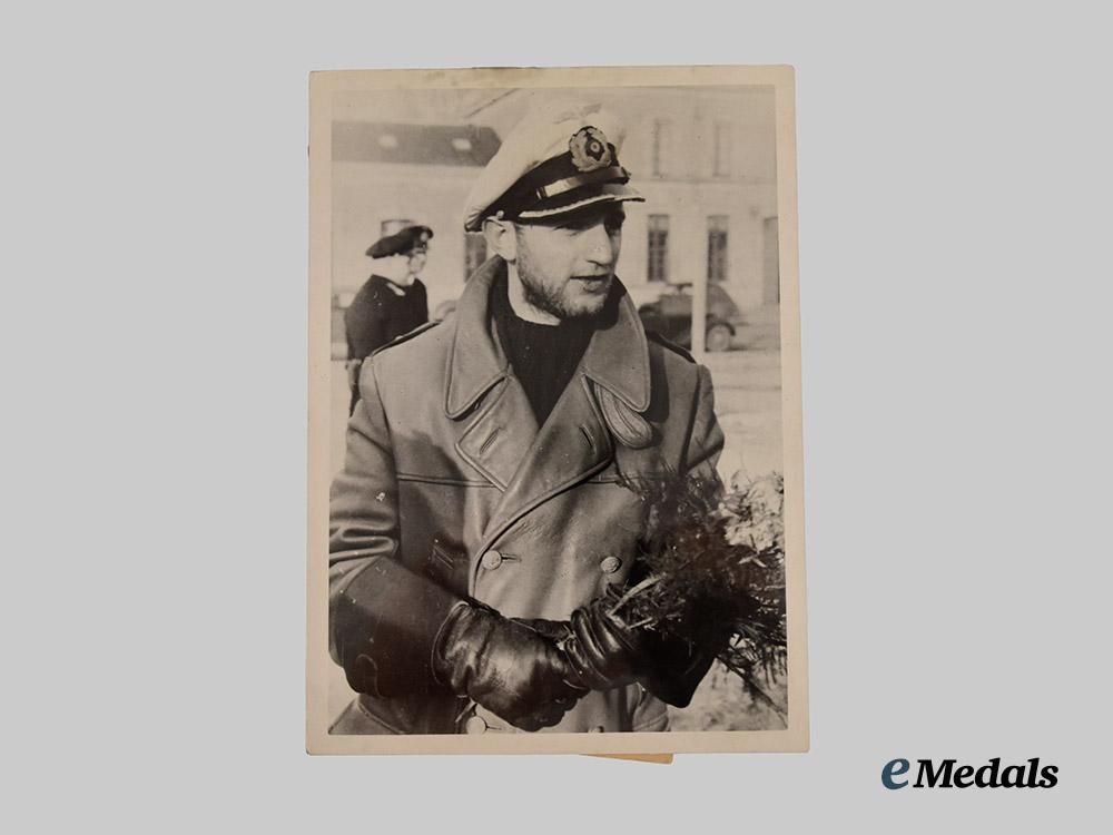 germany,_kriegsmarine._a_mixed_lot_of_wartime_u-_boat_service_press_photos___m_n_c2649