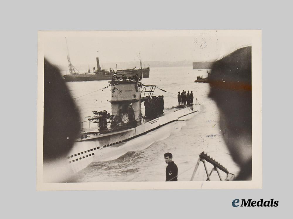 germany,_kriegsmarine._a_mixed_lot_of_wartime_u-_boat_service_press_photos___m_n_c2674