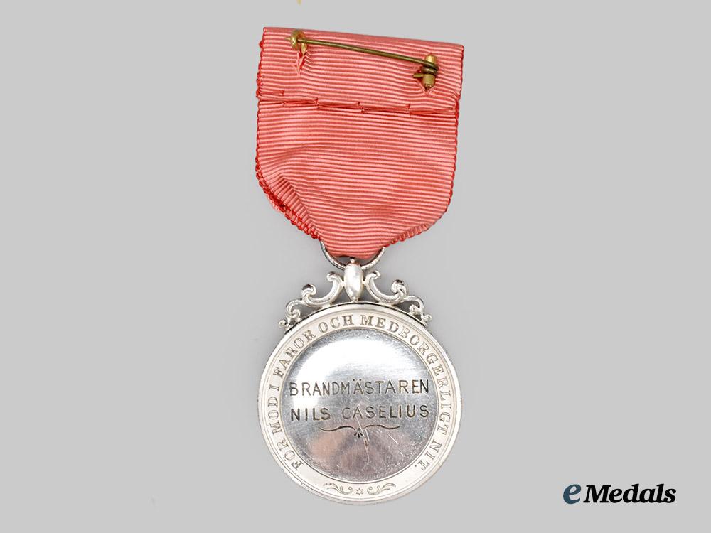 sweden,_kingdom._a_cased_firefigther’s_medal_for_courage_in_danger_and_civic_zeal,_c.1920___m_n_c2962