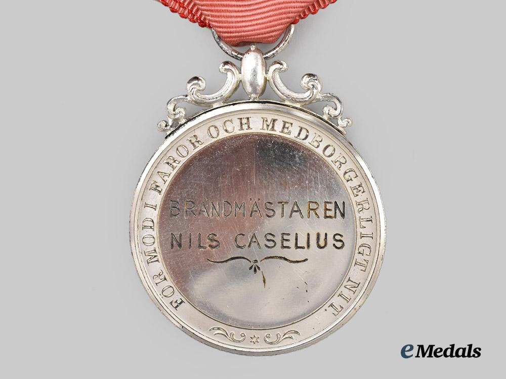 sweden,_kingdom._a_cased_firefigther’s_medal_for_courage_in_danger_and_civic_zeal,_c.1920___m_n_c2966