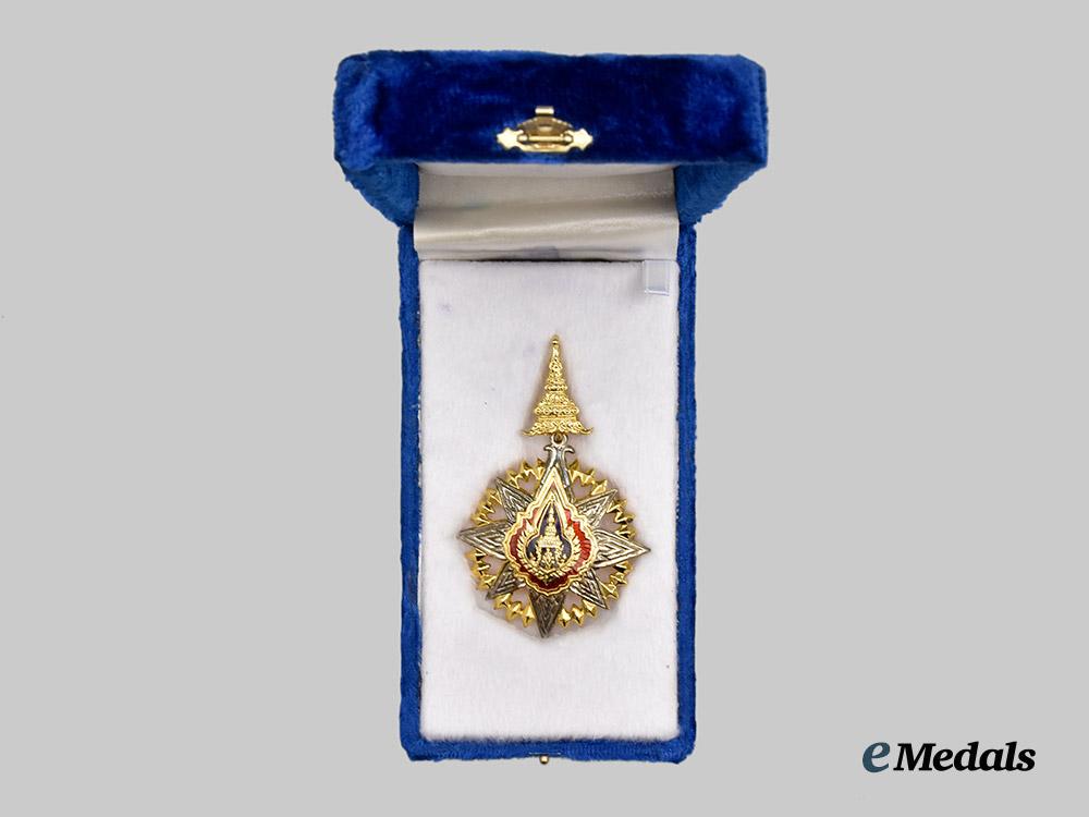 thailand,_kingdom._a_cased_most_noble_order_of_the_crown_of_thailand,_i_i_i._class_commander,_c.1960___m_n_c3140