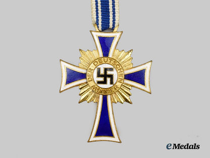 germany,_third_reich._an_honour_cross_of_the_german_mother,_gold_grade_with_case,_by_gustav_miksch___m_n_c3157