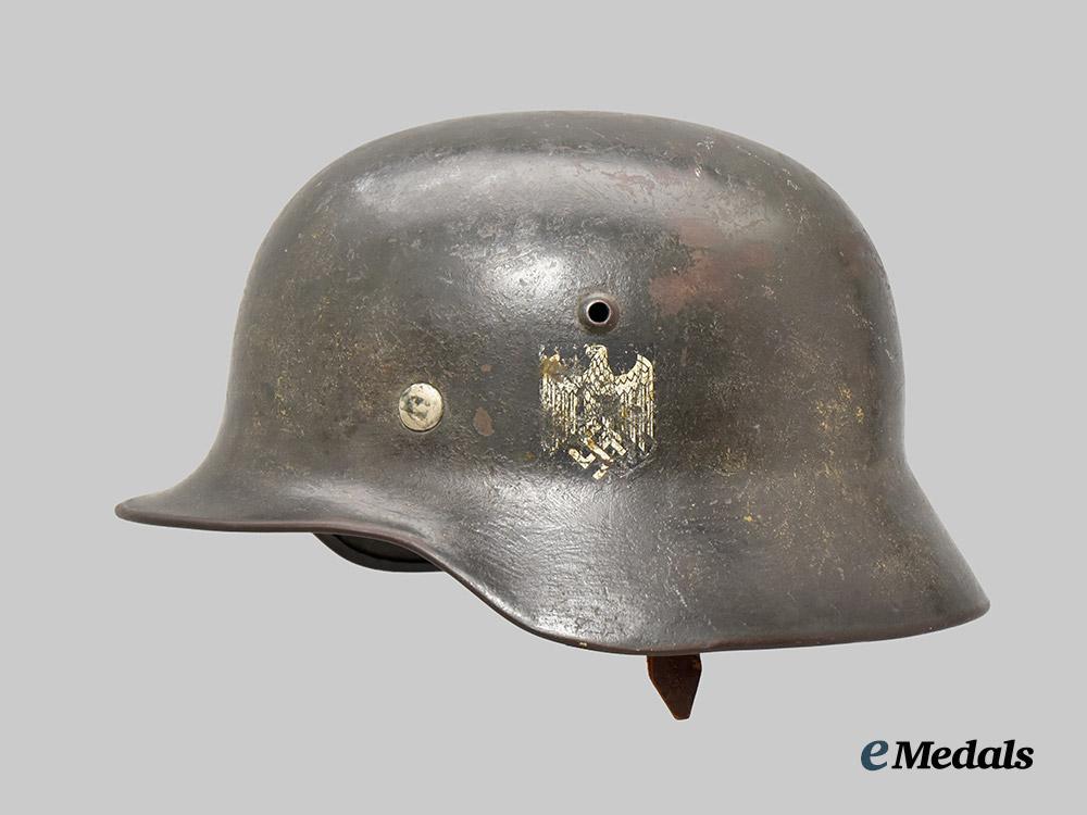 germany,_heer._an_m40_stahlhelm,_by_emaillierwerk_a_g_of_fulda___m_n_c3566