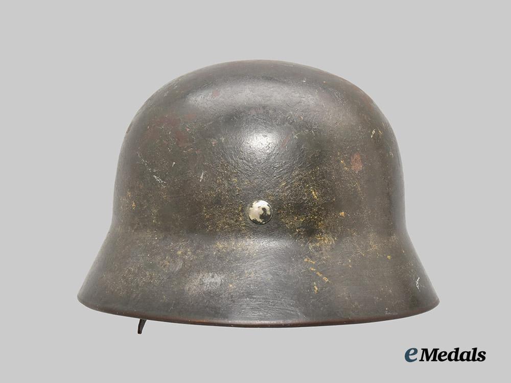 germany,_heer._an_m40_stahlhelm,_by_emaillierwerk_a_g_of_fulda___m_n_c3568