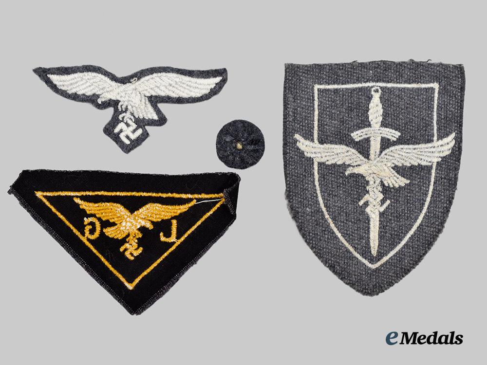 germany,_luftwaffe._a_mixed_lot_of_uniform_insignia___m_n_c3624