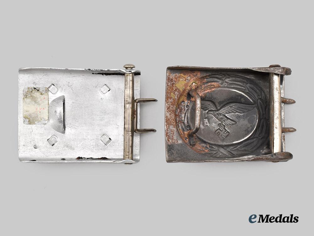 germany,_wehrmacht._a_pair_of_belt_buckles_for_enlisted_personnel___m_n_c3678