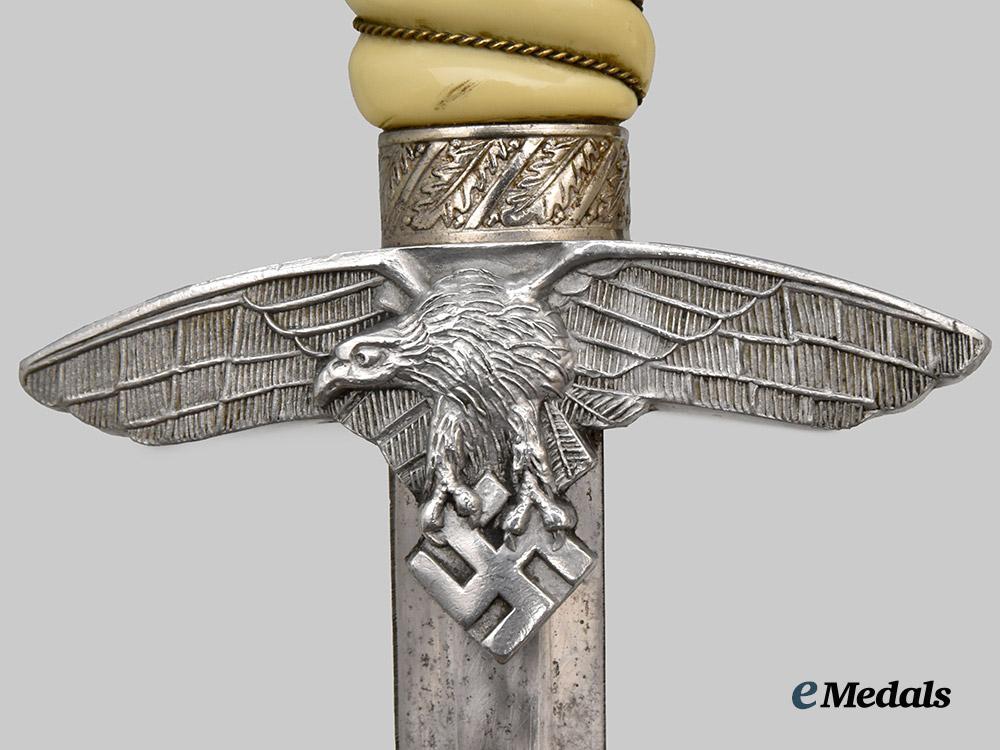 germany,_luftwaffe._an_officer’s_dress_dagger,_by_lauterjung&_co.___m_n_c3851