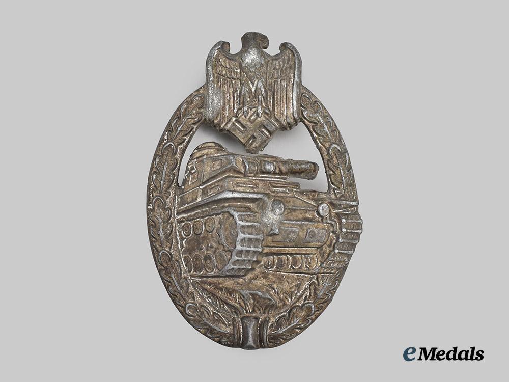 germany,_wehrmacht._a_panzer_assault_badge,_silver_grade,_hollow_zink_version_by_wilhelm_deumer___m_n_c3898