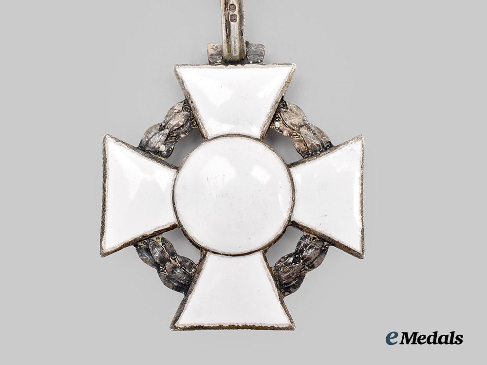 austria,_imperial._a_military_merit_cross,_i_i_i_class_with_swords,_by_vincent_mayer,_c.1915___m_n_c3983