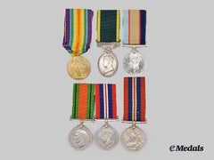 United Kingdom, Australia. A Lot of Six First and Second War Medals