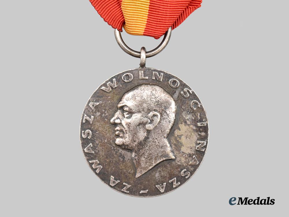 poland,_people's_republic._a_medal_for_your_liberty_and_ours1956___m_n_c4237