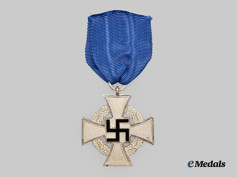 germany,_third_reich._a_mixed_lot_of_awards_and_documents_to_s_s_and_civil_recipients___m_n_c4420