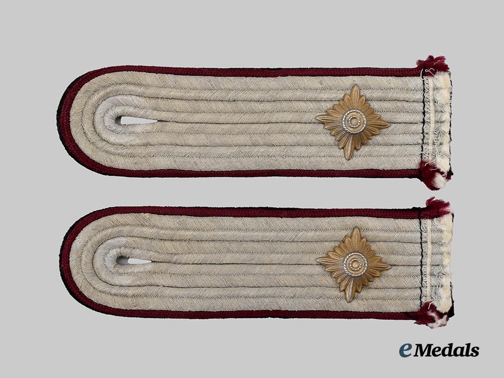 germany,_s_s._a_set_of_waffen-_s_s_legal_service_obersturmführer_shoulder_boards___m_n_c4431