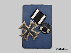 Germany, Imperial. A 1914 Iron Cross II Class, with Customized Presentation Case and Button Miniature, by Sy & Wagner