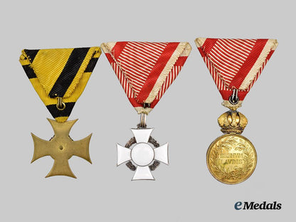 austria,_imperial._a_lot_of_three_military_decorations___m_n_c4840