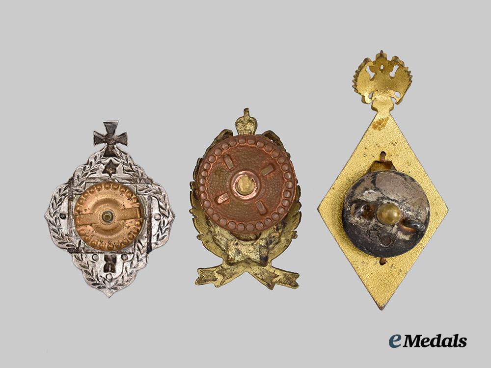 russia,_imperial._a_lot_of_three_graduation_badges___m_n_c4930