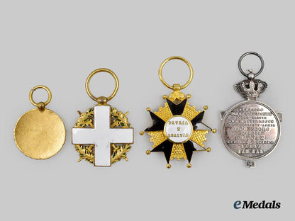 spain,_kingdom._a_lot_of_four_reduced_size_decorations,_medals&_awards___m_n_c5083