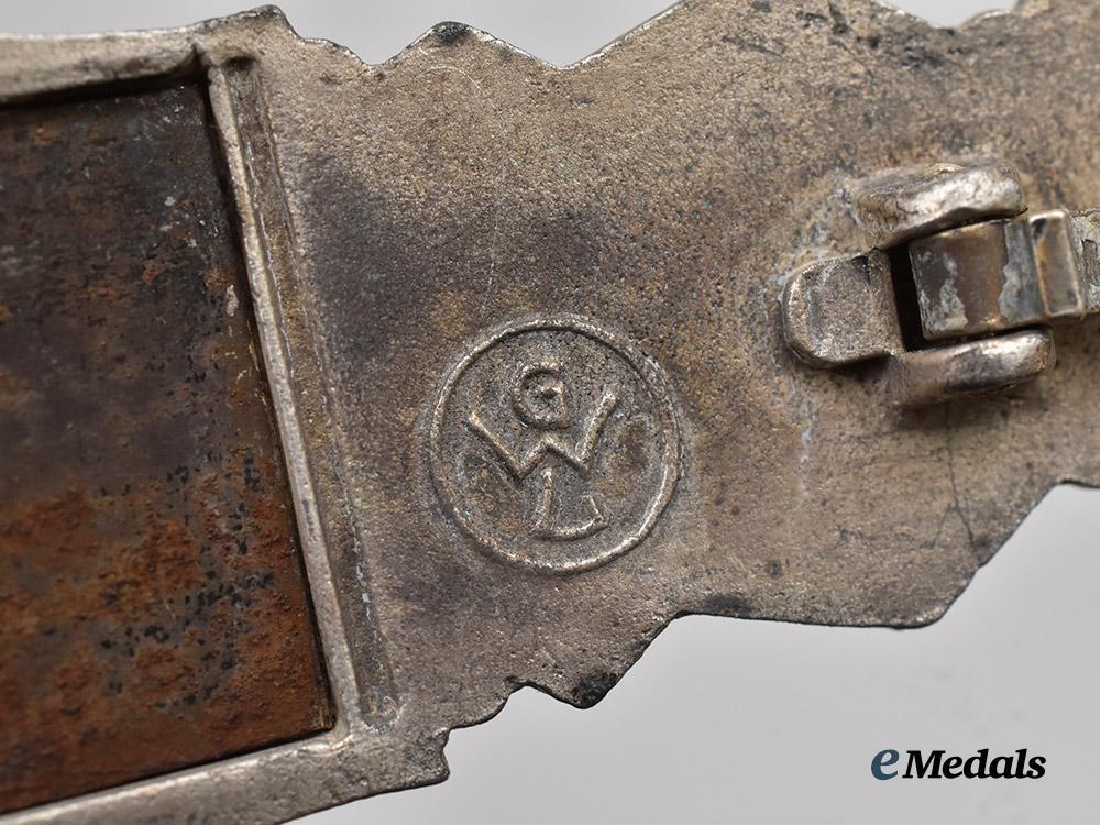 germany,_wehrmacht._a_close_combat_clasp,_silver_grade,_by_gebrüder_wegerhoff___m_n_c5163