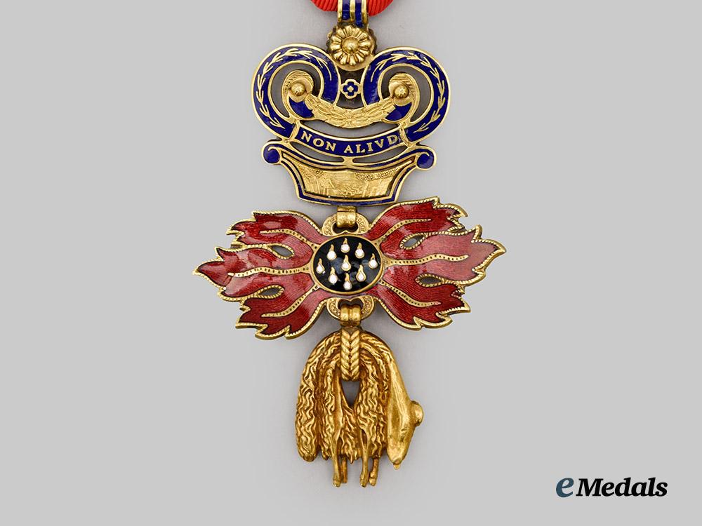 austria,_republic._a_cased_order_of_the_golden_fleece,_by_c._f._rothe_of_vienna,_c.1975___m_n_c5253