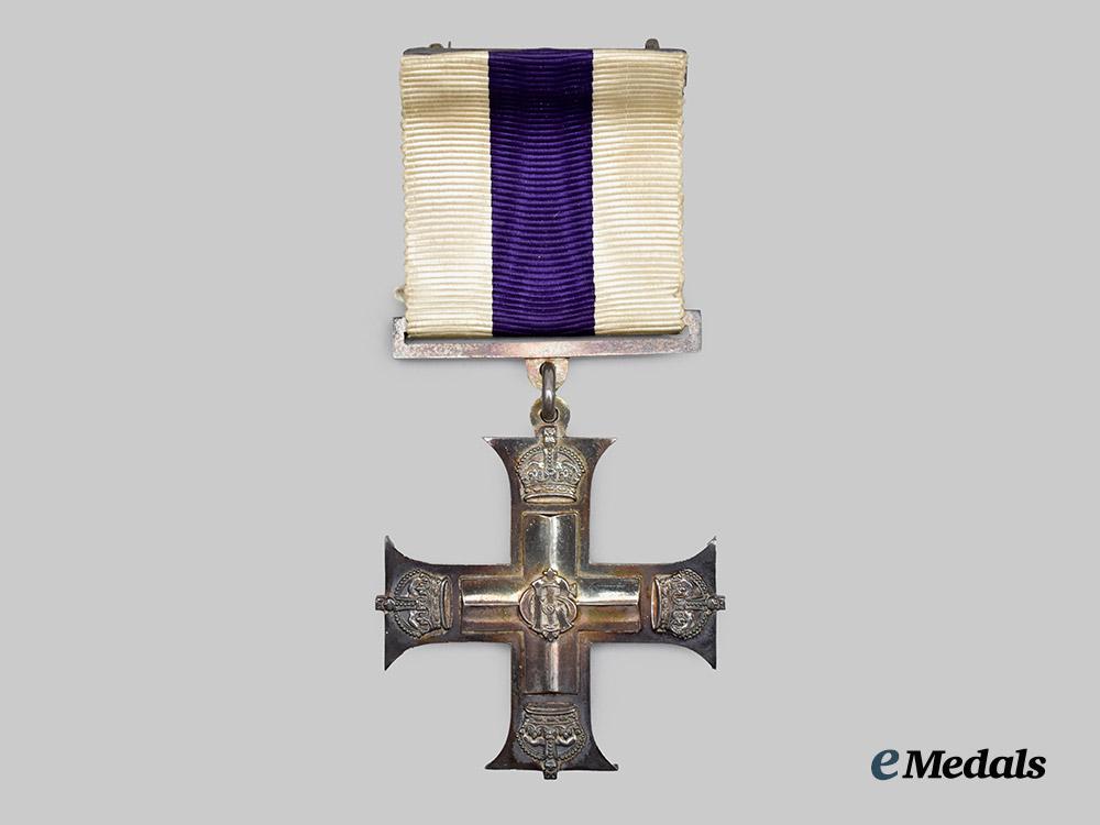 united_kingdom._a_george_v._military_cross_with_case___m_n_c5256