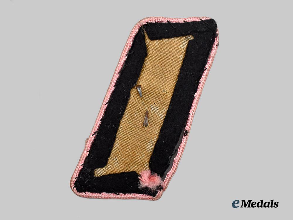 germany,_heer._a_panzer_collar_tab,_single_and_uniform-_removed_example___m_n_c5276