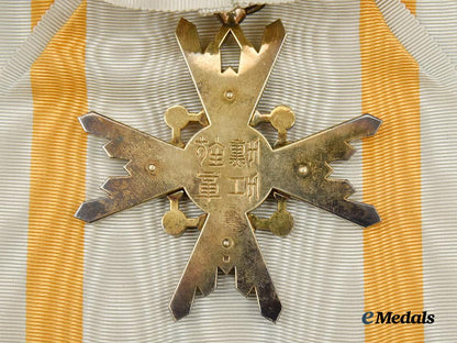 japan,_empire._an_order_of_the_sacred_treasure,_i_class_grand_cordon,_c.1930___m_n_c5366