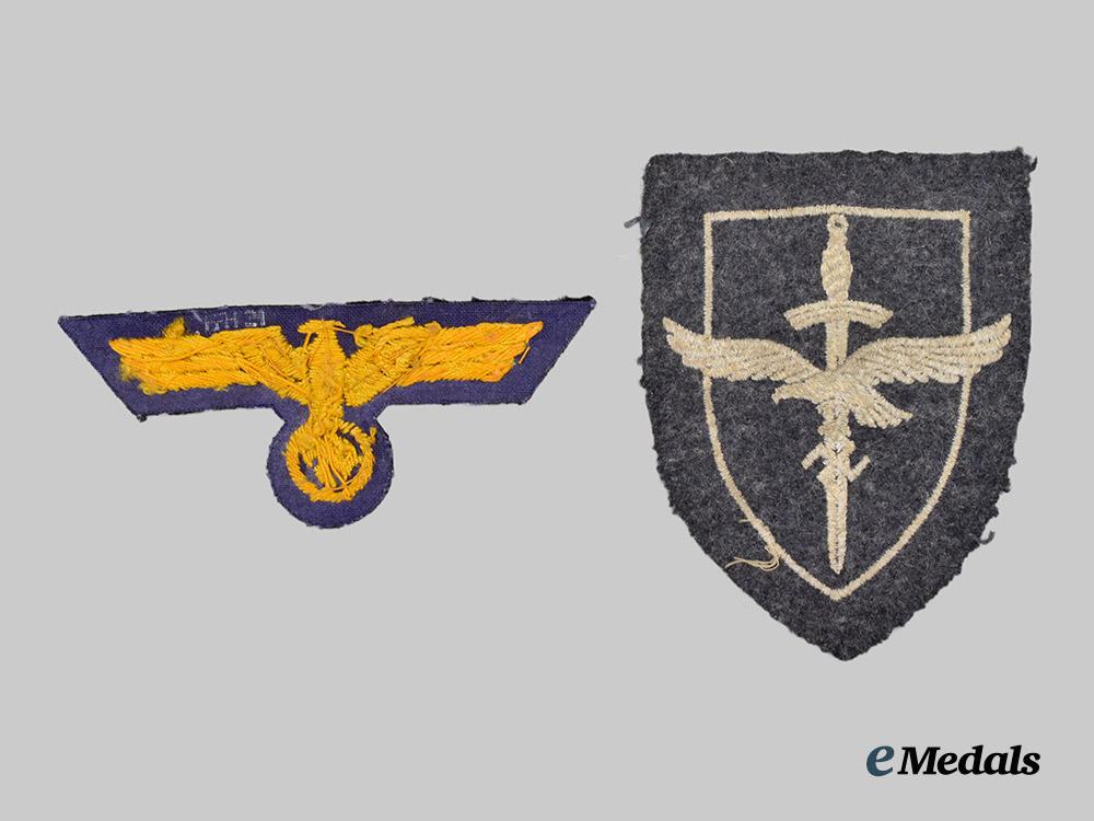 germany,_wehrmacht._a_pair_of_uniform_insignia___m_n_c5419