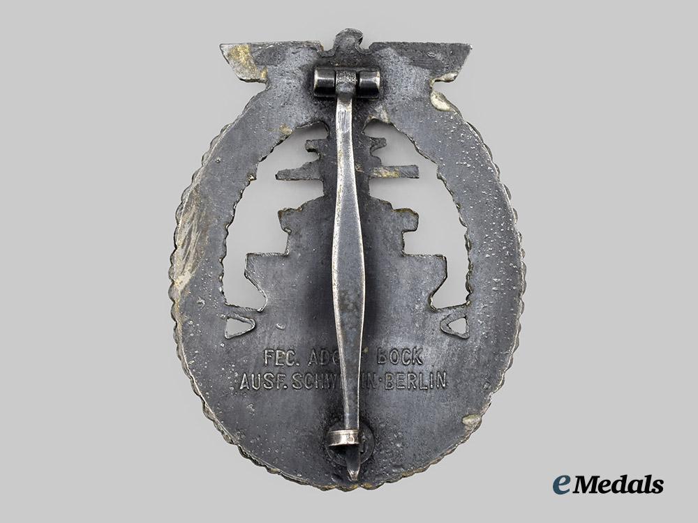 germany,_kriegsmarine._a_high_seas_fleet_badge,_late-_war_example,_by_schwerin___m_n_c5459