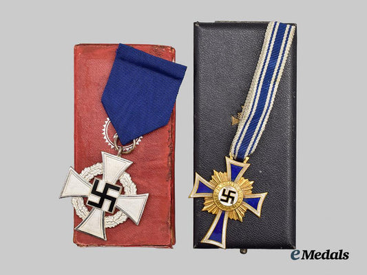 germany,_third_reich._a_pair_of_cased_awards_for_civil_service___m_n_c5574