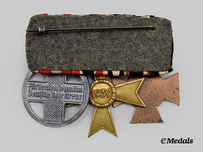 germany,_third_reich._a_medal_bar_for_a_first_and_second_world_war_medical_volunteer___m_n_c6051