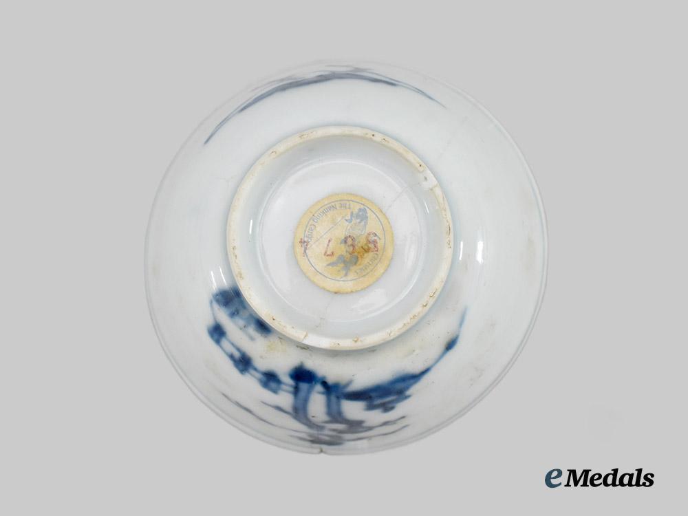 china,_empire._a_three-_piece_set_of_porcelain_recovered_from_the_geldermalsen;_the_nanking_cargo,_c.1752___m_n_c6086