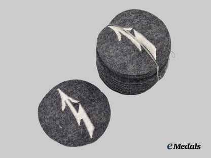 german,_luftwaffe._a_lot_of_mint_and_unissued_signals_personnel_sleeve_badges___m_n_c6364-_recovered