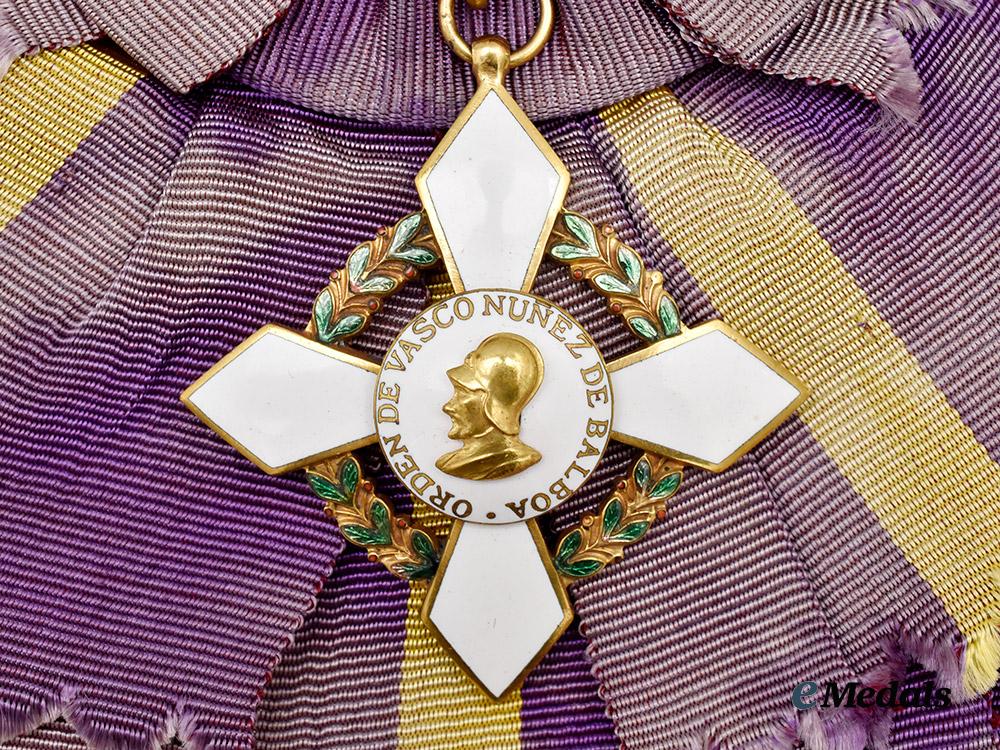 panama,_republic._an_order_of_vasco_nuñez_de_balboa,_grand_cross_set___m_n_c6877