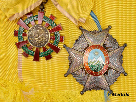 ecuador,_republic._a_national_order_of_merit,_grand_cross_set___m_n_c6979