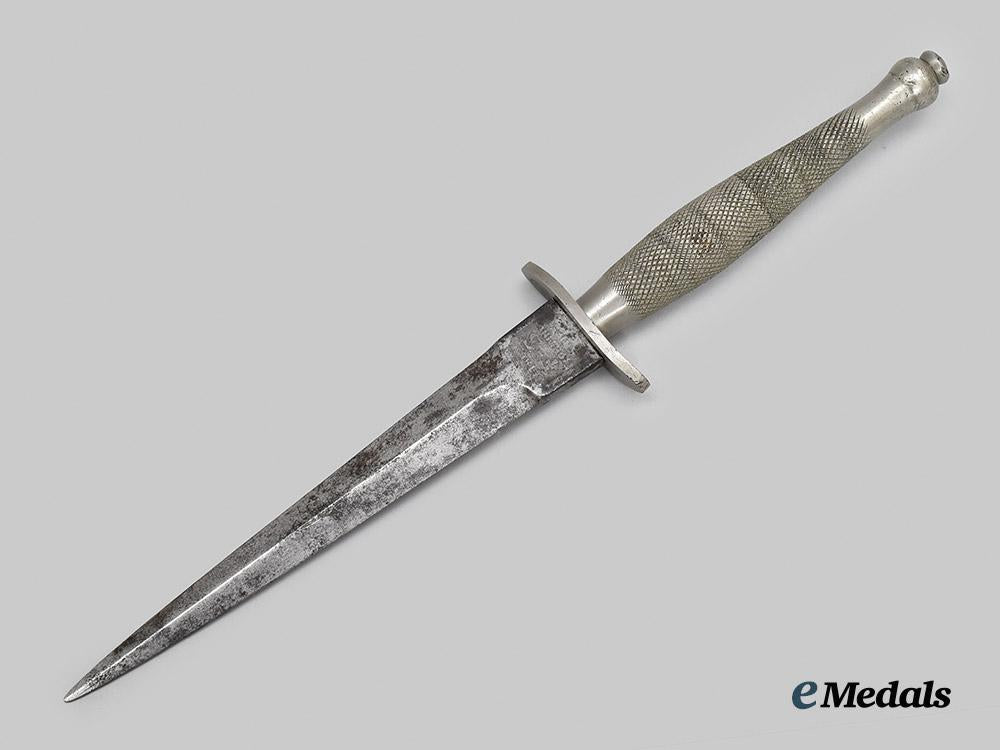 united_kingdom._a_first_pattern_fairbairn_sykes_fighting_knife___m_n_c6998