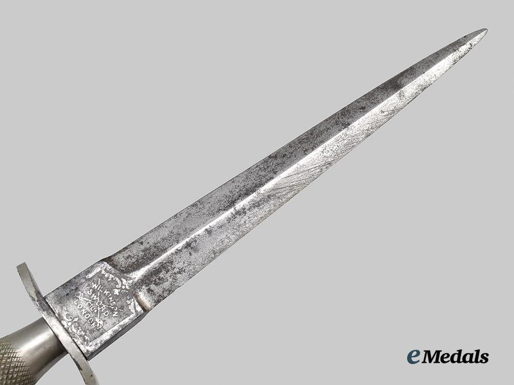 united_kingdom._a_first_pattern_fairbairn_sykes_fighting_knife___m_n_c7003