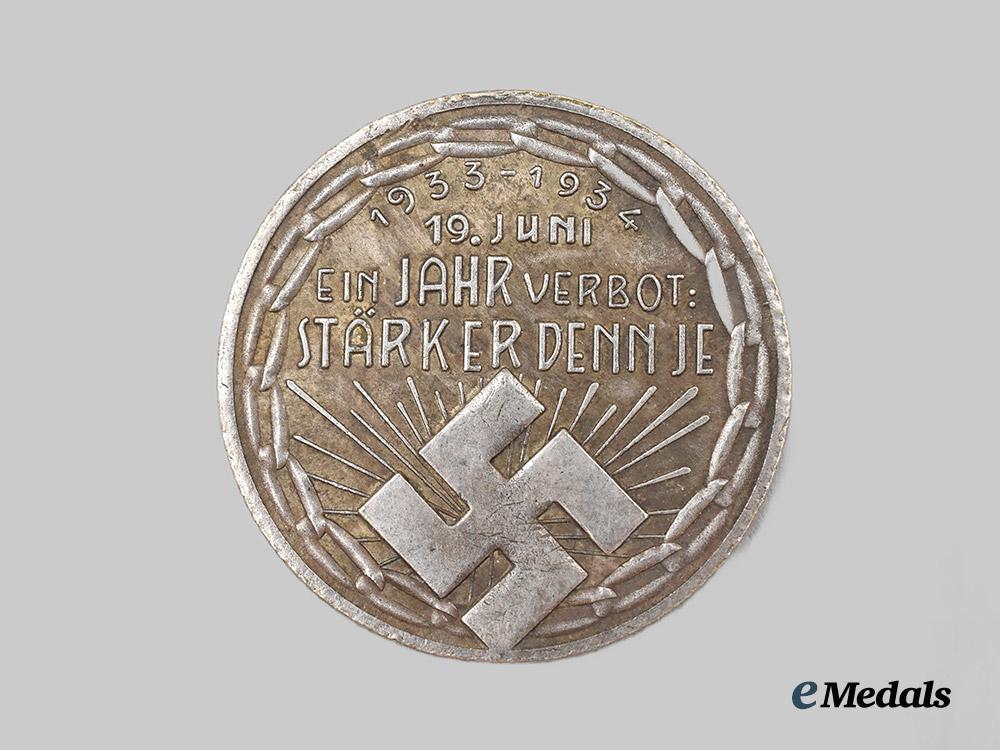 germany,_third_reich._a_silver“_victory_is_ours-_stronger_than_ever”_commemorative_medal___m_n_c7051