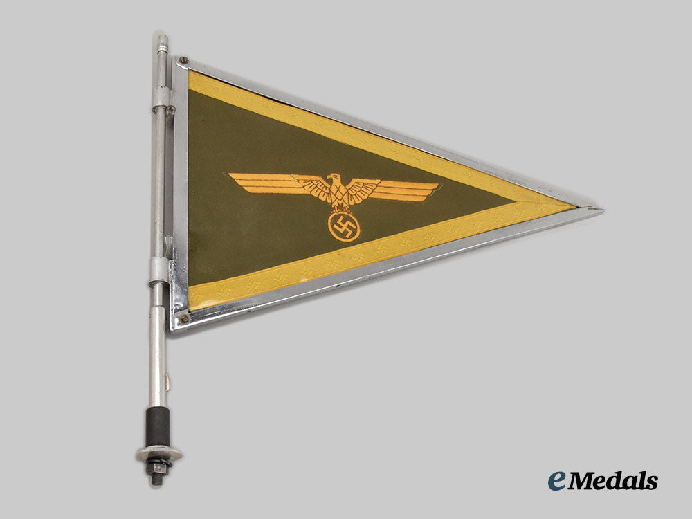 germany,_wehrmacht._a_general’s_staff_car_pennant___m_n_c7092