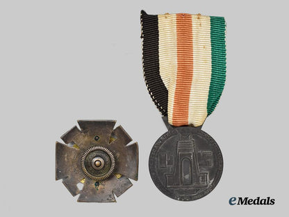 finland,_republic;_italy,_kingdom._a_pair_of_axis_service_awards___m_n_c7495