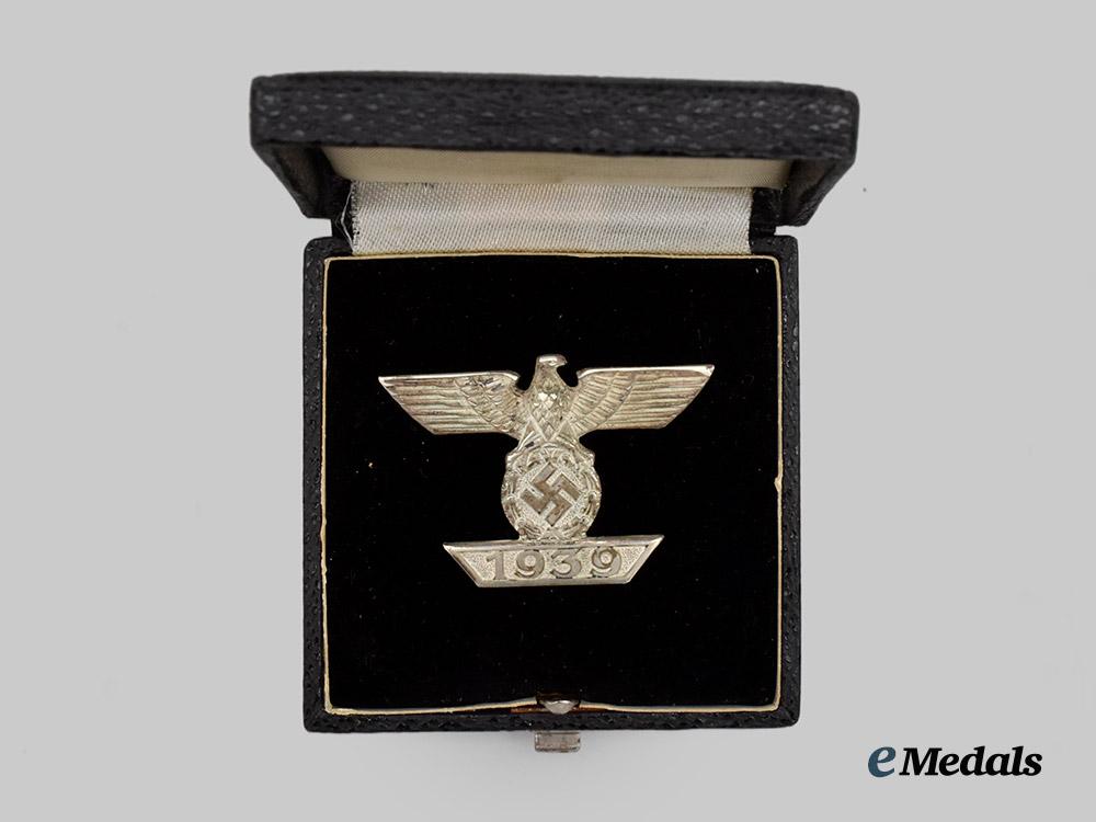 germany,_wehrmacht._a1939_clasp_to_the_iron_cross_i_class,_type_a_with_case,_by_b._h._mayer___m_n_c7511