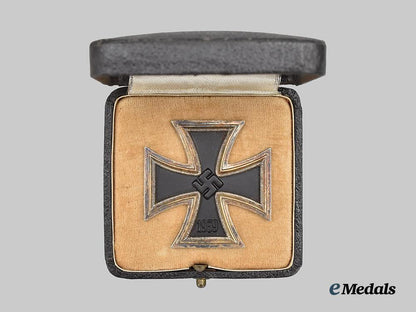 germany,_wehrmacht._a1939_iron_cross_i_class,_with_case,_by_rudolf_souval___m_n_c7520