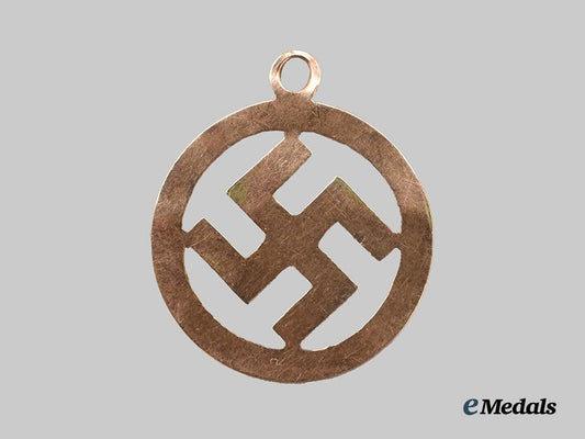 germany,_third_reich._a_patriotic_pendant_in_gold,_c.1938___m_n_c7566