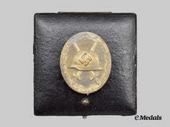 Germany, Wehrmacht. A Gold Grade Wound Badge, with Case, by the Vienna Mint