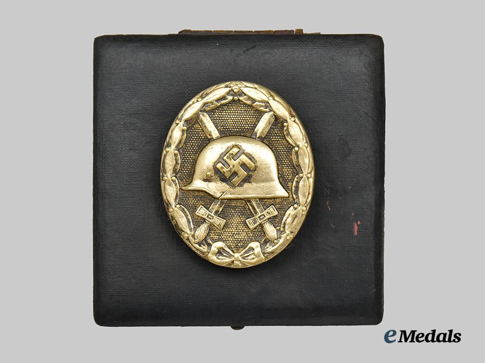 germany,_wehrmacht._a_gold_grade_wound_badge,_with_case,_by_the_vienna_mint___m_n_c7618