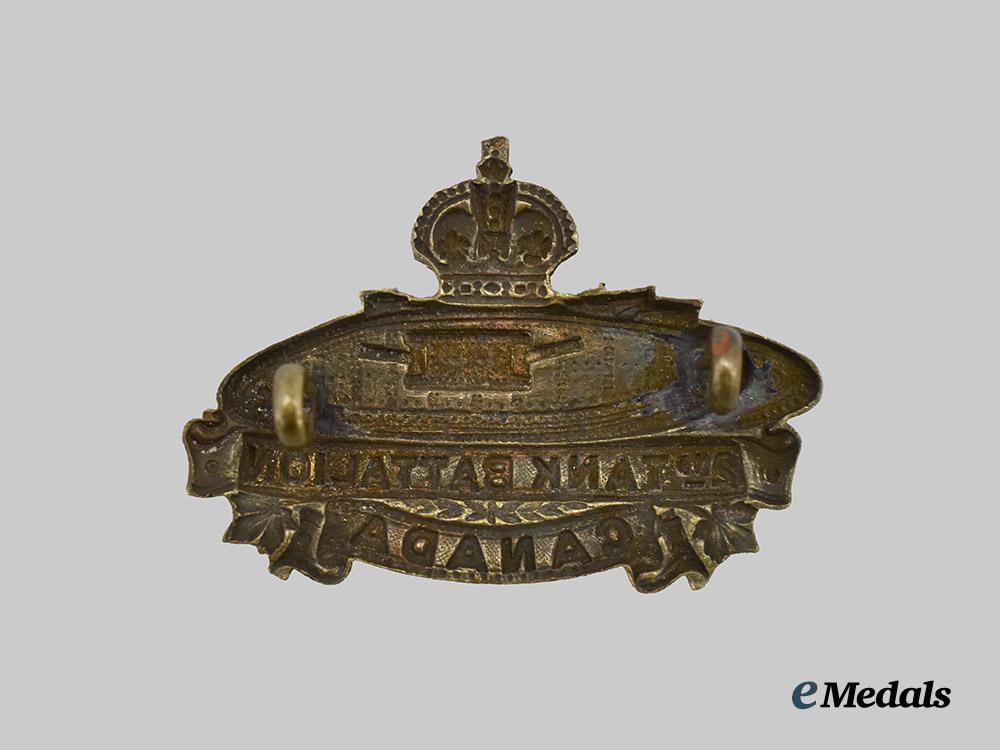 canada,_c_e_f._a_rare2nd_canadian_tank_battalion_collar_badge,_by_hemsley,1918___m_n_c7658