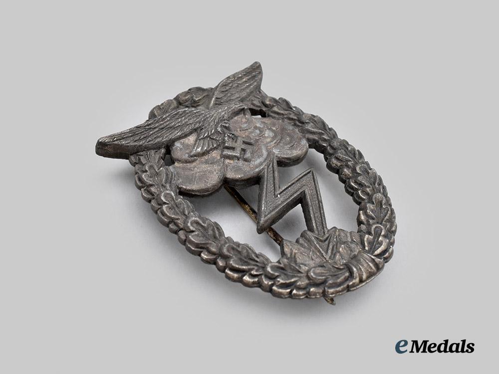 germany,_luftwaffe._a_ground_assault_badge,_late_war_zinc_example___m_n_c7937