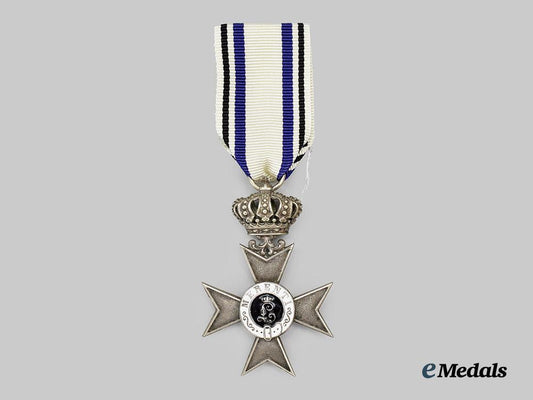 bavaria,_kingdom._a_military_merit_cross,_i_i_class_cross_with_crown___m_n_c8074