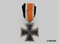 Germany, Wehrmacht. A 1939 Iron Cross II Class, Non-Magnetic Lug Variant, by C.E. Juncker