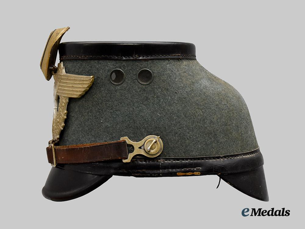 germany,_ordnungspolizei._an_e_m/_n_c_o’s_shako,_owner-_attributed_example,_by_h._becker&_co.___m_n_c8803